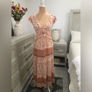 Chic Ruffled Floral Maxi Dress in Orange and Cream